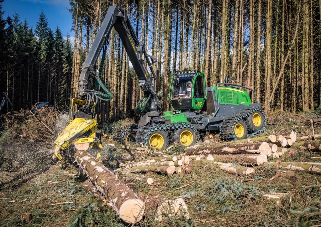 Аренда харвестера John Deere 1270G 8WD